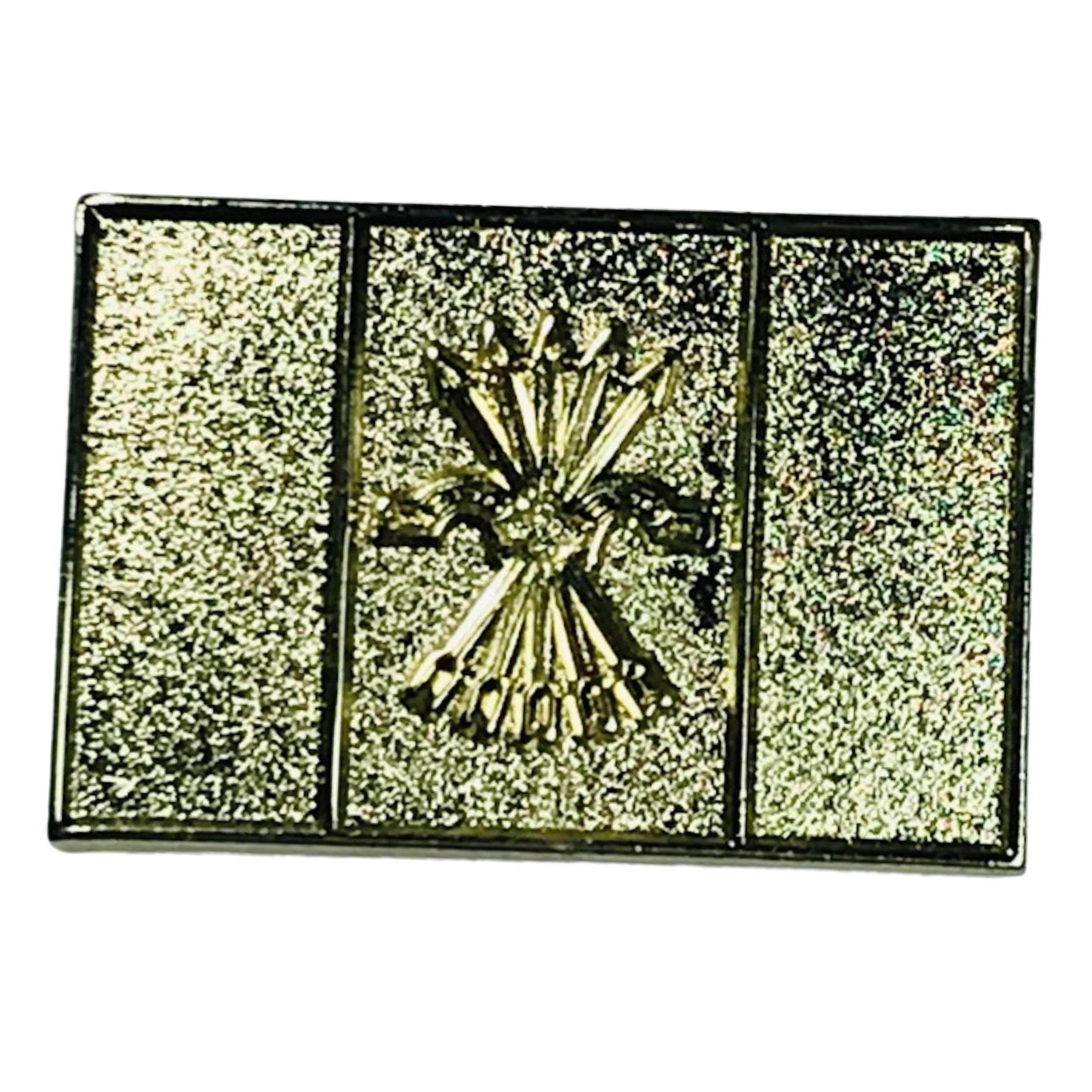 Pin Color Oro - Bandera Falangismo (fe de Las Jons) - España